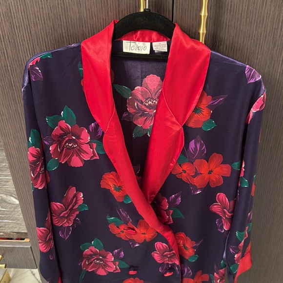 🌺✨TESORO Floral Robe ✨🌺 - Picture 3 of 10